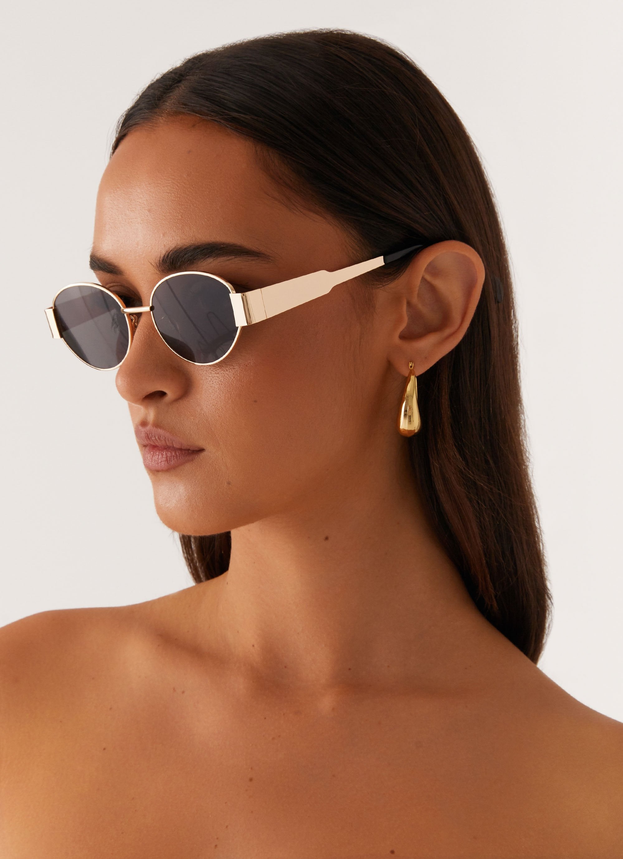 Nicole Sunglasses - Black - Image 2